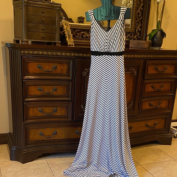 Milano Dresses & Skirts - Milano Black and White Chevron Maxi Dress